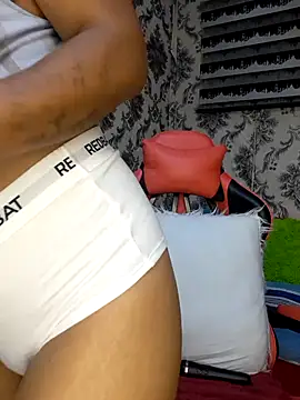 JANIELEE8x online show from February 4, 12:05 am