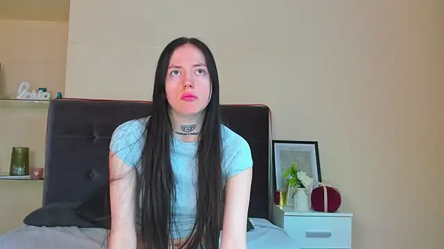 AdrianaCult online show from March 18, 6:05 am