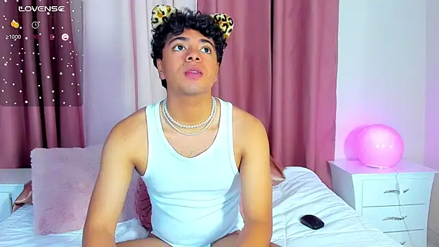 cherry blossom77 online show from February 7, 12:31 pm