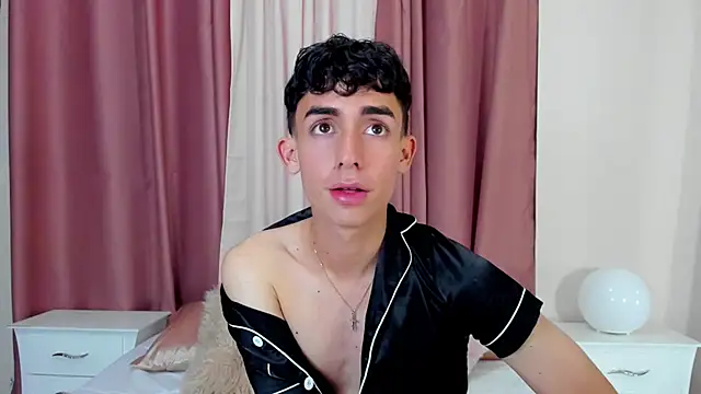 starboyy 77 online show from December 18, 12:33 pm