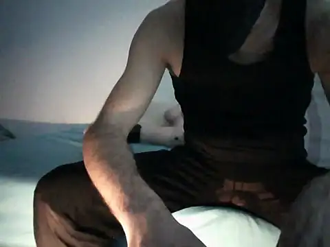 Snapshot of Mikki9233 chatting on February 3, 3:28 pm Mikki9233 online show from February 3, 3:28 pm