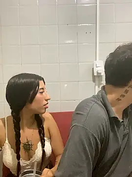 Snapshot of neapolitan86 chatting on January 9, 5:10 am neapolitan86 online show from January 9, 5:10 am