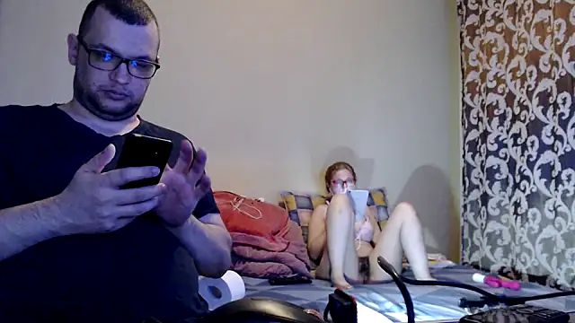 yunis32 online show from February 25, 7:25 pm