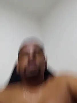 Reis001122 online show from April 28, 2:49 am