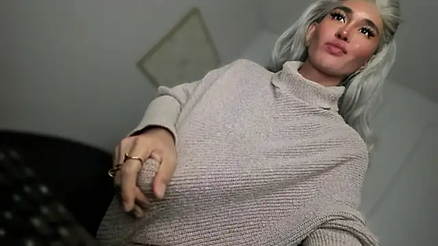 Snapshot of mxshemale_ladyboy chatting on March 2, 5:42 pm mxshemale ladyboy online show from March 2, 5:42 pm