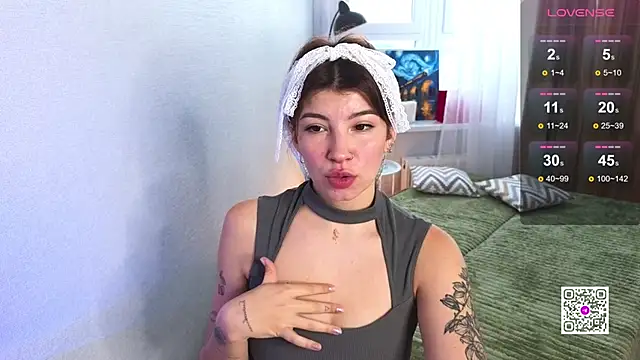 BlushKira online show from January 8, 7:10 am