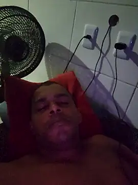 Snapshot of marreta240675 chatting on March 3, 1:45 am marreta240675 online show from March 3, 1:45 am