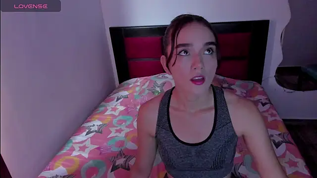 Snapshot of CRISTAL_T2 chatting on February 17, 6:47 pm CRISTAL T2 online show from February 17, 6:47 pm