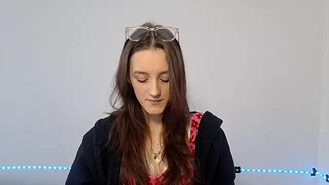 Snapshot of LisaBoddy chatting on January 15, 7:02 am LisaBoddy online show from January 15, 7:02 am