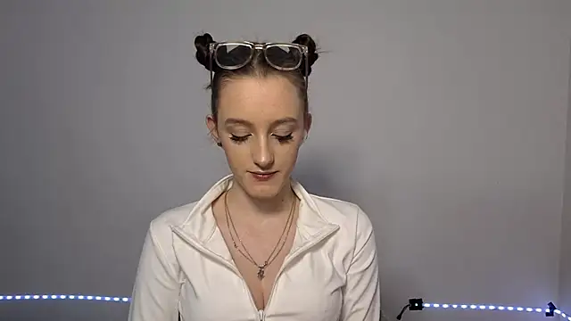 Snapshot of LisaBoddy chatting on January 16, 9:08 pm LisaBoddy online show from January 16, 9:08 pm