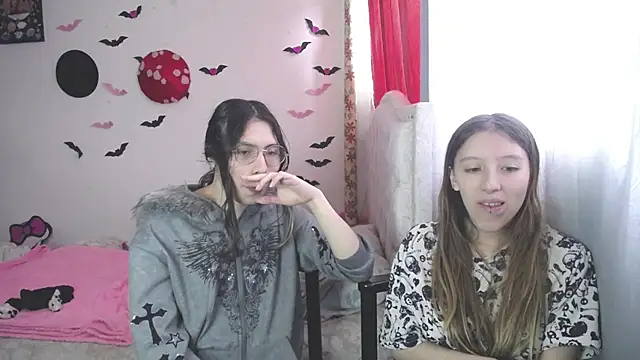 Snapshot of Briar_y_Blair chatting on March 24, 3:06 pm Briar y Blair online show from March 24, 3:06 pm