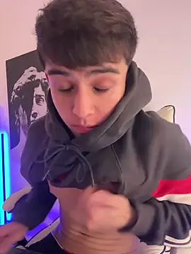 Snapshot of lian_fooxx chatting on March 6, 3:36 am lian fooxx online show from March 6, 3:36 am