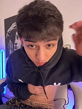 Snapshot of lian_fooxx chatting on March 16, 3:45 am lian fooxx online show from March 16, 3:45 am