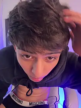 Snapshot of lian_fooxx chatting on March 27, 3:23 am lian fooxx online show from March 27, 3:23 am