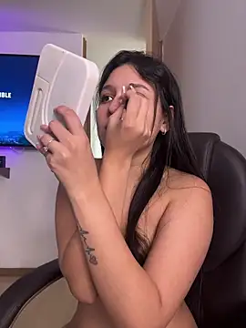 Camila sanchez25 online show from May 13, 7:00 pm