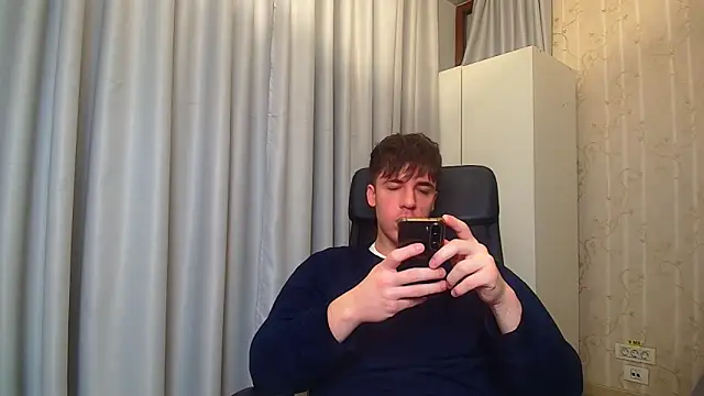 KellenWest online show from January 8, 5:10 am