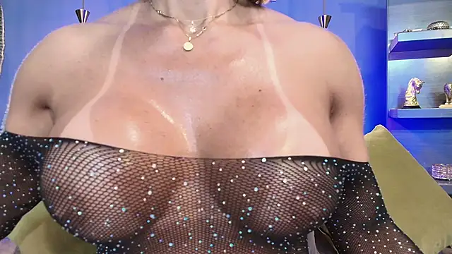 Christiekroes  online show from May 3, 12:16 am