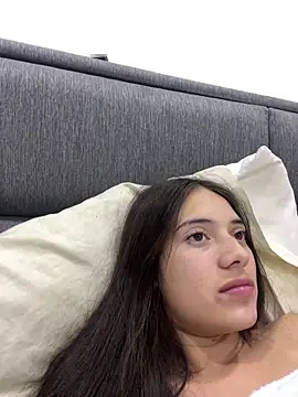 Snapshot of vanesita_ chatting on February 25, 2:10 am vanesita online show from February 25, 2:10 am