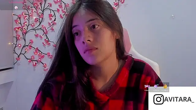 Snapshot of vanesita_ chatting on May 18, 1:45 am vanesita online show from May 18, 1:45 am