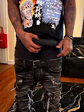 daddydarkskindikk online show from January 12, 5:51 pm