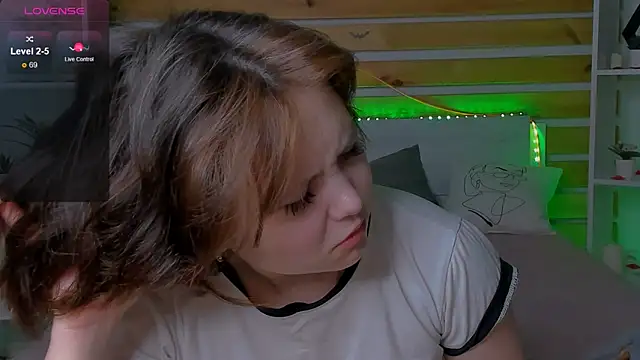 Mary Bryantt online show from February 4, 1:11 am