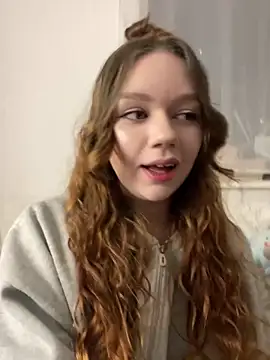 Snapshot of my_liss chatting on December 18, 4:57 pm my liss online show from December 18, 4:57 pm