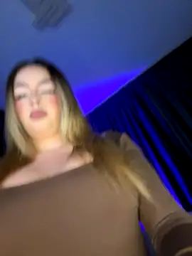 SelenneDream online show from January 8, 8:33 pm