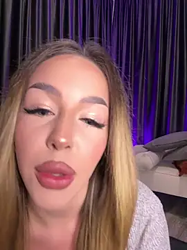 SelenneDream online show from February 4, 5:41 pm