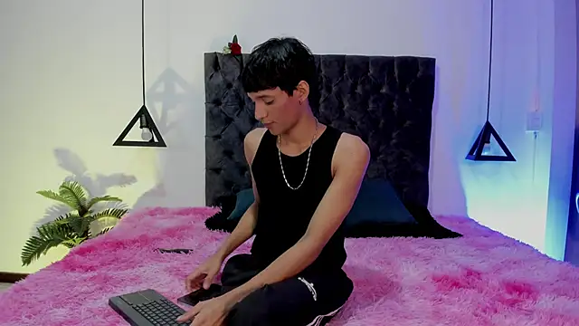 im ralff online show from May 8, 4:07 am