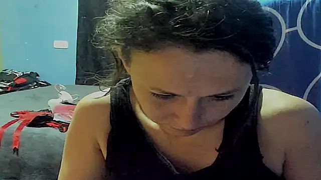 Snapshot of riquimona chatting on February 26, 6:29 pm riquimona online show from February 26, 6:29 pm