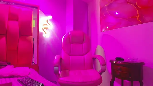 partyts online show from February 11, 12:15 am