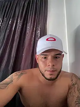 Snapshot of Kevinblesdd chatting on January 31, 8:18 pm Kevinblesdd online show from January 31, 8:18 pm