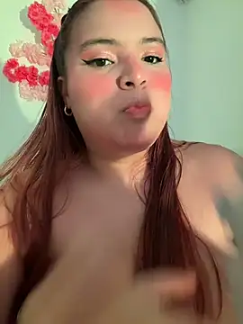 Snapshot of melanie_hh1 chatting on February 2, 4:44 am melanie hh1 online show from February 2, 4:44 am