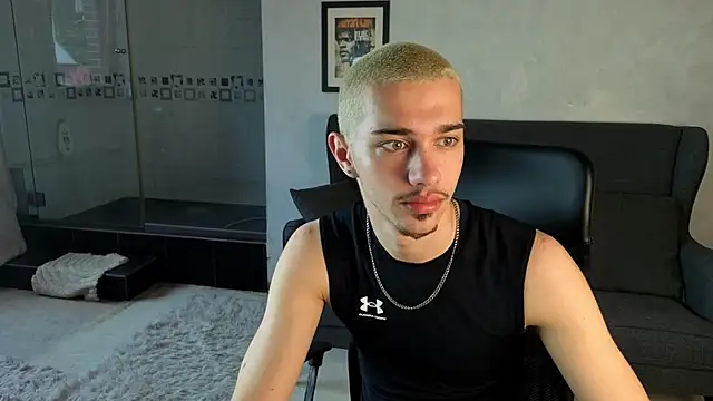 KaydenDrew online show from May 9, 4:28 am