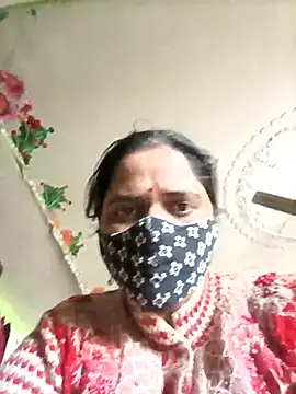 Snapshot of DIRTY-MOMS chatting on January 15, 6:07 am DIRTY-MOMS online show from January 15, 6:07 am