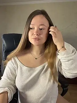 CaramelleSugarr online show from April 29, 9:35 am