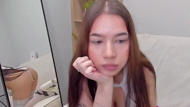 Snapshot of teasy_mimi chatting on December 18, 1:33 am teasy mimi online show from December 18, 1:33 am