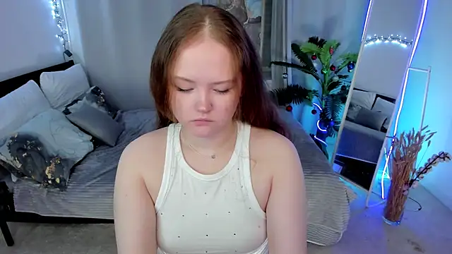 Snapshot of Yennefer__ chatting on January 12, 10:31 am Yennefer online show from January 12, 10:31 am