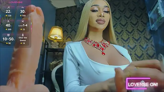 Snapshot of CelinaWintour chatting on January 7, 5:15 pm CelinaWintour online show from January 7, 5:15 pm