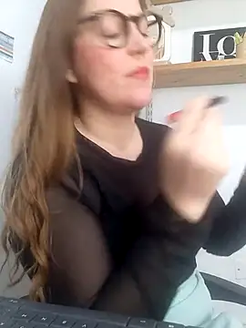 SofiEsteves online show from May 12, 2:14 pm