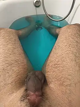 Snapshot of esmer_baran44 chatting on January 16, 5:17 pm esmer baran44 online show from January 16, 5:17 pm