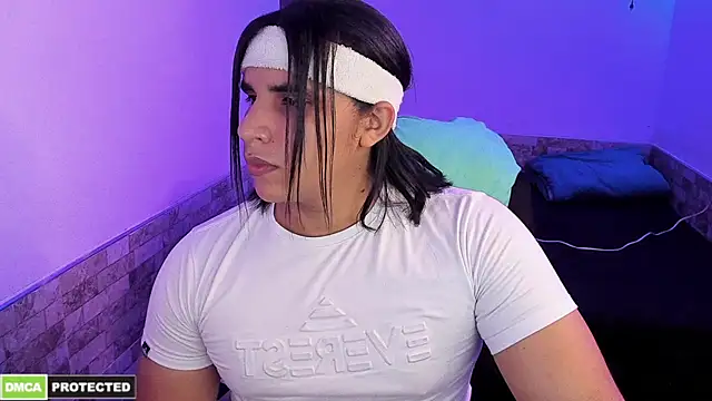 latinboyfit online show from April 5, 6:49 pm