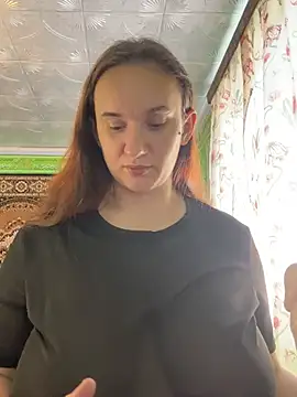Snapshot of HarychaLysichka chatting on June 26, 7:24 am HarychaLysichka online show from June 26, 7:24 am