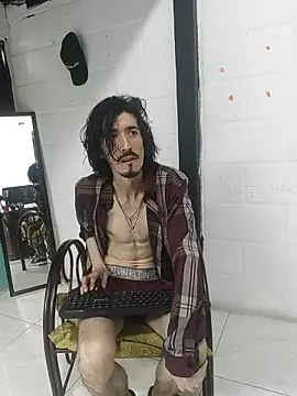 sk8-boy online show from May 13, 2:58 pm