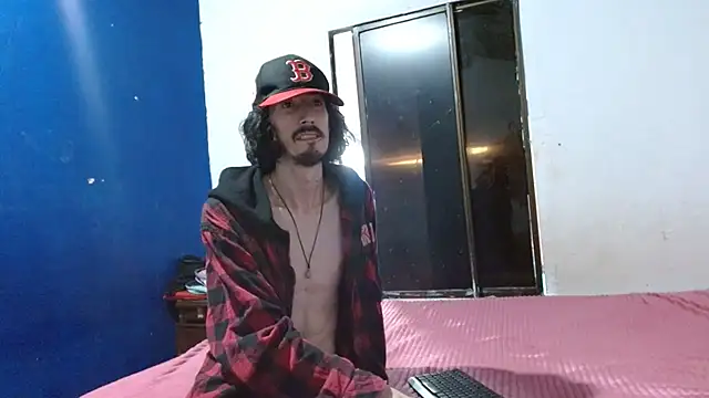 Snapshot of sk8-boy chatting on June 3, 4:56 pm sk8-boy online show from June 3, 4:56 pm