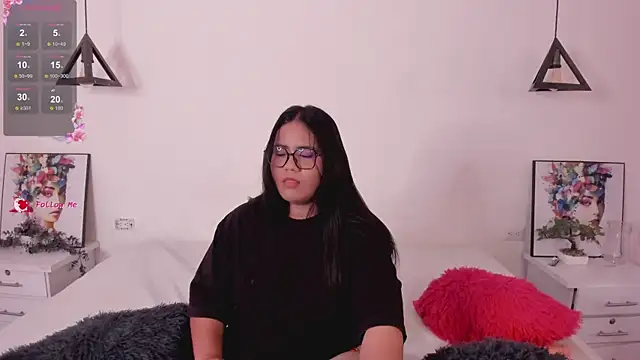 Briana Goldd online show from May 16, 4:09 am