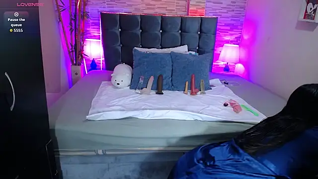 Valeri hot22 online show from March 31, 9:15 pm