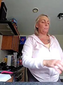 theblondecocklover online show from March 31, 9:32 am