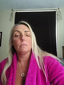 theblondecocklover online show from May 3, 8:09 am