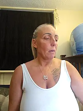theblondecocklover online show from May 9, 8:14 pm